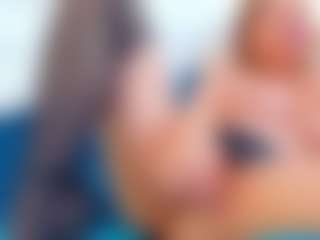 Live cam show with Karissia - Amateur on Mixed Magazine Live