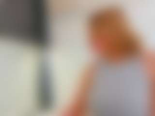 Live cam show with Karissia - Sexwebcam MILF on x69.live