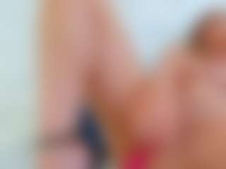 Live cam show with Karissia - Public on Camsoda