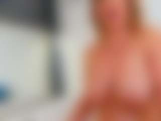 Karissia's Live Sex Cam Show