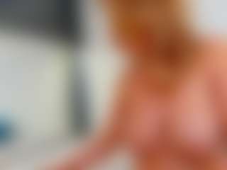 Karissia's Live Sex Cam Show