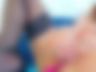 Live cam show with Karissia - Asshole on Camsoda
