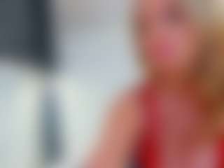 Karissia MILF webcam performer live streaming