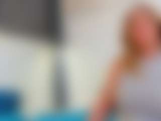 Live cam show with Karissia - Interactivetoy Mature on mypornchat.com