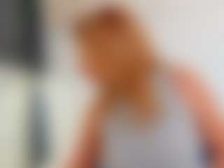 Karissia's Live Sex Cam Show