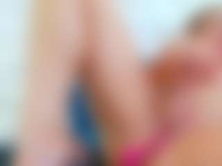 Karissia's Live Sex Cam Show