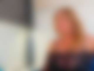 Karissia's Live Sex Cam Show