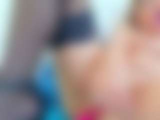Karissia's Live Sex Cam Show