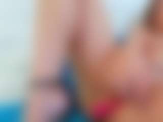 Karissia's Live Sex Cam Show