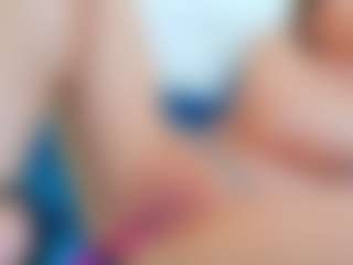 Karissia's Live Sex Cam Show