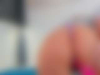 Live cam show with Karissia - Sexcam Curvy on Camsoda