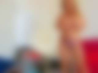 Karissia's Live Sex Cam Show