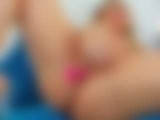 Live cam show with Karissia - Anal on Milfs Live