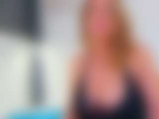 Live cam show with Karissia - BBW Amateur on Dare Cams