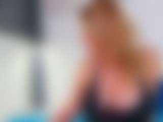 Karissia's Live Sex Cam Show
