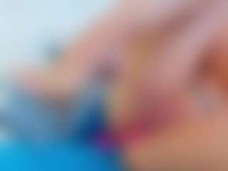 Live cam show with Karissia - Squirt on Camsoda