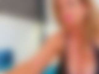 Karissia's Live Sex Cam Show