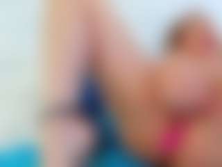 Karissia's Live Sex Cam Show