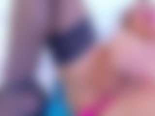 Karissia's Live Sex Cam Show