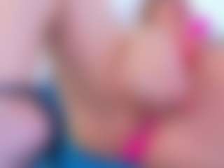 Live cam show with Karissia - Blonde Hair Middle Aged on Milf Play