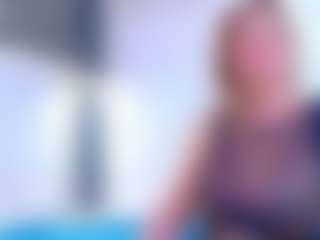 Live cam show with Karissia - Green Eyes on instabang