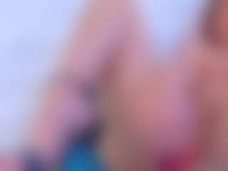 Live cam show with Karissia - White MILF on SquirtSoMuch | netherlands