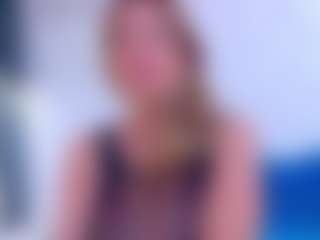 Live cam show with Karissia - Public MILF on Camsoda.co