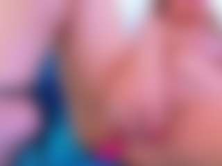 Karissia's Live Sex Cam Show