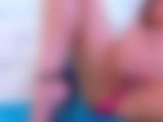 Live cam show with Karissia - BBW on studioflirtlive.com