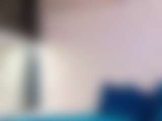 Live cam show with Karissia - Shaved Pussy on infinitiblacc.com