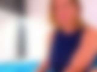 Live cam show with Karissia - Amateur Curvy on PervPlay.com