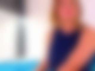 Live cam show with Karissia - Mature on camtv
