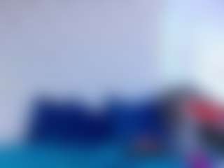 Live cam show with Karissia - Mature MILF on camtv