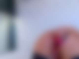Karissia's Live Sex Cam Show