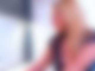 Live cam show with Karissia - Public on SpunkLive