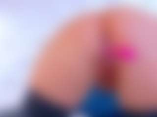 Live cam show with Karissia - BBW Middle Aged on infinitiblacc.com