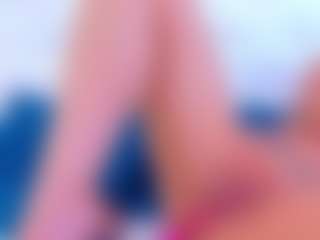 Live cam show with Karissia - Amateur Mature on Camsoda