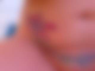 Live cam show with Karissia - Blonde Hair Middle Aged on Camsoda