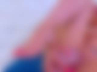 Karissia's Live Sex Cam Show