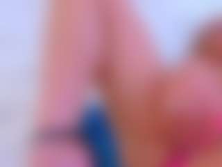 Karissia's Live Sex Cam Show