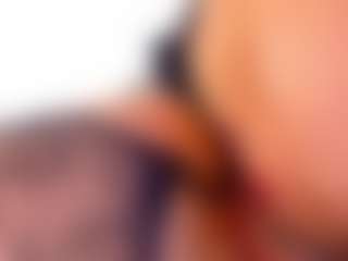 Live cam show with Karissia - Blonde Hair Toys on madthumbs