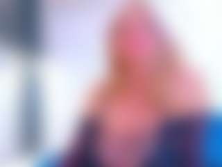 Live cam show with Karissia - Blonde Hair on liverealitysex.com