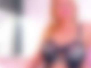 Karissia's Live Sex Cam Show