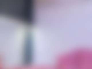 Karissia MILF webcam performer live streaming