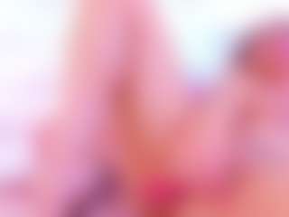 Karissia MILF webcam performer live streaming