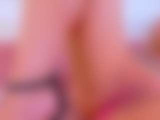 Karissia's Live Sex Cam Show