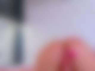 Karissia's Live Sex Cam Show