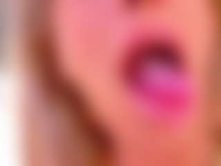 Karissia's Live Sex Cam Show