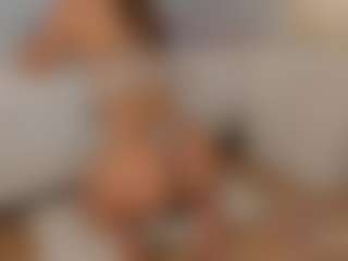 Live cam show with Emma_dee - Pinup on Camsoda