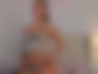 Emma_dee